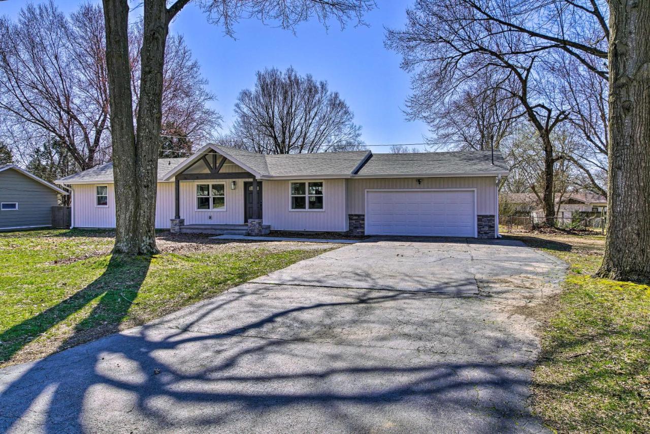 Retreat With Deck About 9 Mi To Downtown Springfield Villa Ozark Екстериор снимка