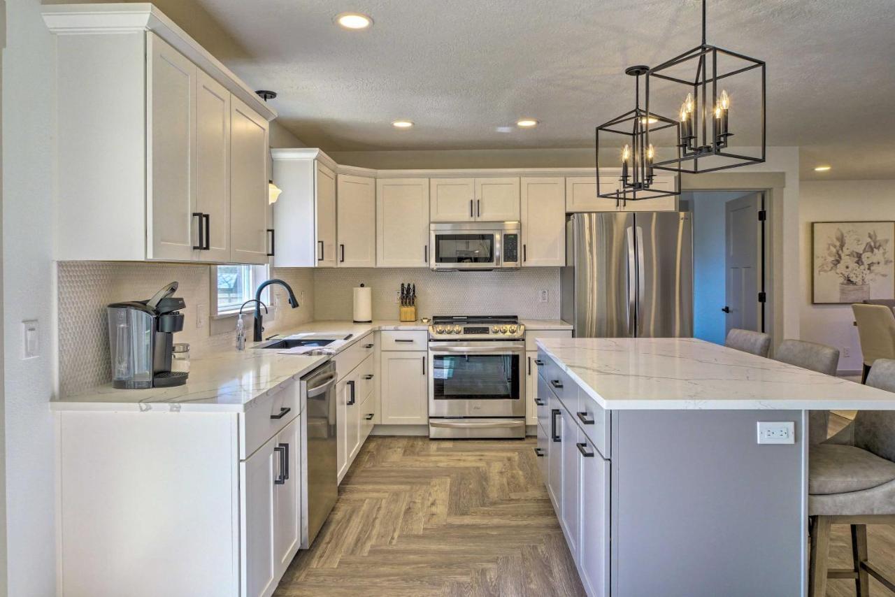 Retreat With Deck About 9 Mi To Downtown Springfield Villa Ozark Екстериор снимка